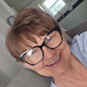 Meet your Posher, Pamela